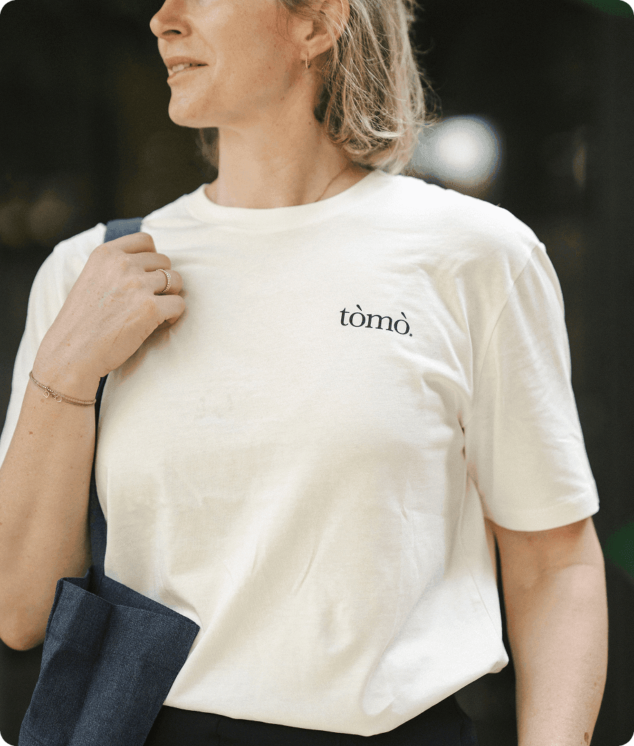 T-shirt (White)