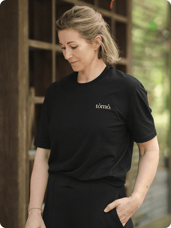 T-shirt (Black)